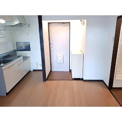 ベリ・ムーブル 201【管理NO：1-004358201-02010】 ★家具家電は申し込み後に搬入します★の物件写真2