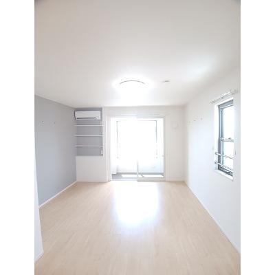 メイプル　ガーデンⅠ 203【管理NO：1-024022001-02030】 ★家具家電は申し込み後に搬入します★の物件写真2