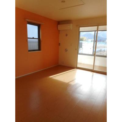 カーサ　セレーノ 101【管理NO：1-018599701-01010】 ★家具家電は申し込み後に搬入します★ ★2026年09月中旬入居可能★の物件写真2