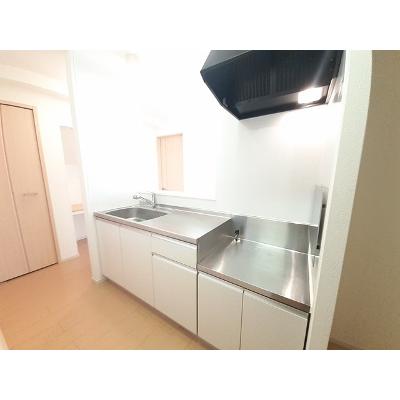 ハッピーハウス 104【管理NO：1-018477101-01040】 ★家具家電は申し込み後に搬入します★ ★2026年09月中旬入居可能★の物件写真3