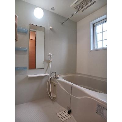 ホワイト　ヒル　Ａ 102【管理NO：1-017494801-01020】 ★家具家電は申し込み後に搬入します★の物件写真4