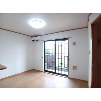 レジデンス比良出 102【管理NO：1-013013401-01020】 ★家具家電は申し込み後に搬入します★ ★2026年09月上旬入居可能★の物件写真2