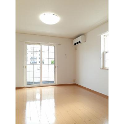 ウィンディー 103【管理NO：1-015064102-01030】 ★家具家電は申し込み後に搬入します★ ★2026年09月中旬入居可能★の物件写真2