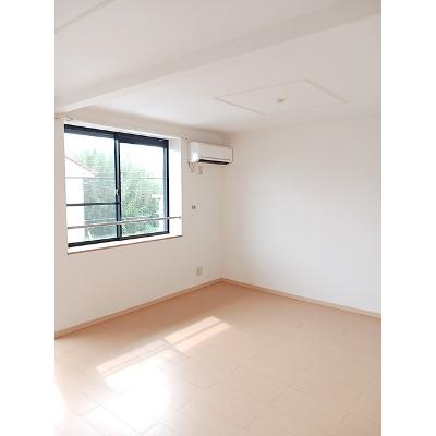 ピアヌーラ 203【管理NO：1-009381201-02030】 ★家具家電は申し込み後に搬入します★の物件写真2