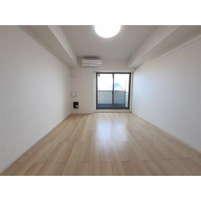 アドラブール 302【管理NO：1-025843701-03020】 ★家具家電は申し込み後に搬入します★の物件写真2