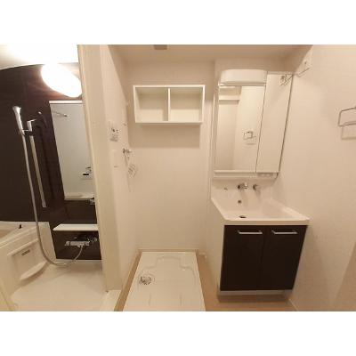 アドラブール 302【管理NO：1-025843701-03020】 ★家具家電は申し込み後に搬入します★の物件写真6