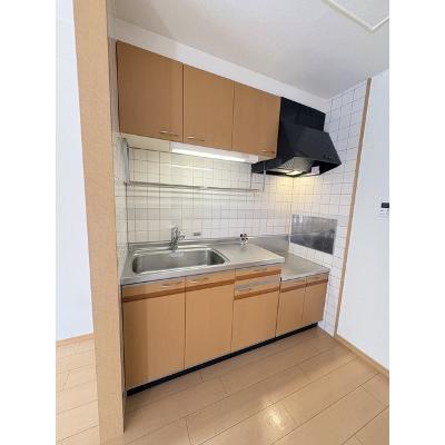 サウスヴィラ田辺 105【管理NO：1-010201401-01040】 ★家具家電は申し込み後に搬入します★の物件写真3