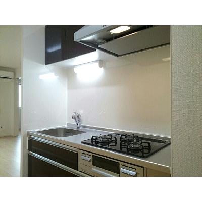 ラ・ルーチェ 301【管理NO：1-023470601-03010】 ★家具家電は申し込み後に搬入します★ ★2026年09月中旬入居可能★の物件写真3