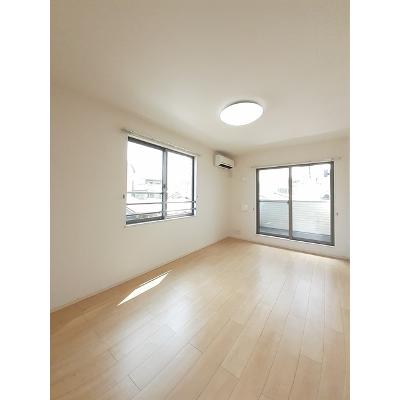 グランツ　旭 301【管理NO：1-021560201-03010】 ★家具家電は申し込み後に搬入します★ ★2026年10月中旬入居可能★の物件写真2