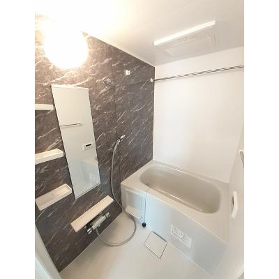 オーバラル 102【管理NO：1-027358901-01020】 ★家具家電は申し込み後に搬入します★の物件写真4