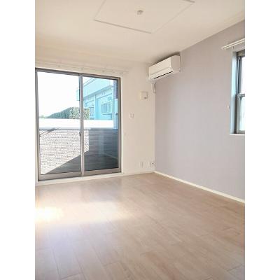 グラーディア 101【管理NO：1-022429001-01010】 ★家具家電は申し込み後に搬入します★ ★2026年09月下旬入居可能★の物件写真2