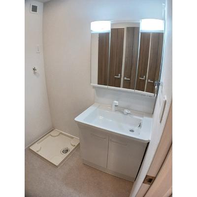 リラ　クオーレⅢ 103【管理NO：1-028407301-01030】 ★家具家電は申し込み後に搬入します★の物件写真6