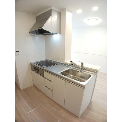 リラ　クオーレⅢ 102【管理NO：1-028407301-01020】 ★家具家電は申し込み後に搬入します★の物件写真3