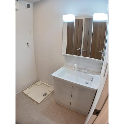 リラ　クオーレⅢ 102【管理NO：1-028407301-01020】 ★家具家電は申し込み後に搬入します★の物件写真6
