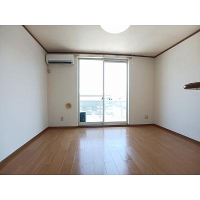 ラッキ－セブンⅡ 203【管理NO：1-011707002-02030】 ★家具家電は申し込み後に搬入します★の物件写真2
