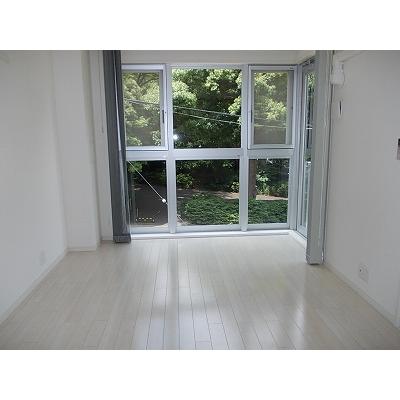 テラス　イースト　フォー 201【管理NO：1-015426901-02010】 ★家具家電は申し込み後に搬入します★ ★2026年09月下旬入居可能★の物件写真2