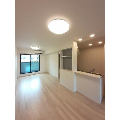 四季　夏 203【管理NO：1-027532201-02030】 ★家具家電は申し込み後に搬入します★ ★2026年09月中旬入居可能★の物件写真2