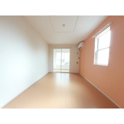 エレガンシア 101【管理NO：1-020669301-01010】 ★家具家電は申し込み後に搬入します★ ★2026年09月中旬入居可能★の物件写真2