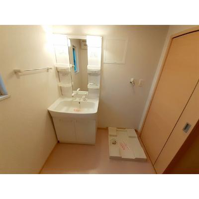 カームリー 206【管理NO：1-016764601-02050】 ★家具家電は申し込み後に搬入します★の物件写真6