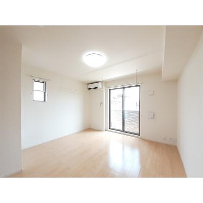 サンシャインⅠ 101【管理NO：1-023917501-01010】 ★家具家電は申し込み後に搬入します★ ★2026年10月上旬入居可能★の物件写真2