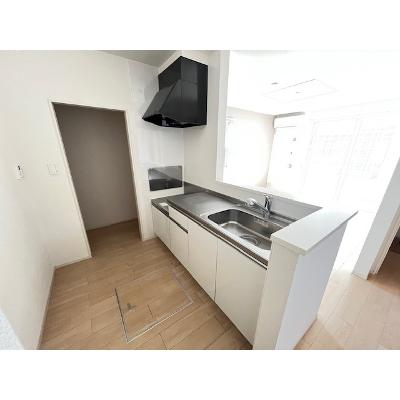 apartment 〒108-0075　東京都港区港南２丁目16-1