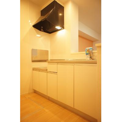 フィオリーレ　Ⅴ 102【管理NO：1-023541701-01020】 ★家具家電は申し込み後に搬入します★ ★2026年09月中旬入居可能★の物件写真3