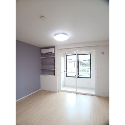 アドラブール 105【管理NO：1-025215901-01040】 ★家具家電は申し込み後に搬入します★の物件写真2