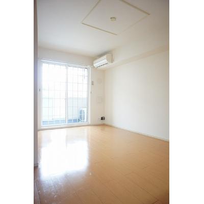 メゾン　オーヴ　Ⅱ 106【管理NO：1-017264102-01050】 ★家具家電は申し込み後に搬入します★の物件写真2