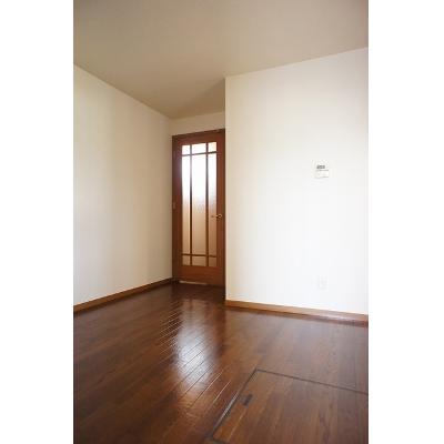 セリーヌ　Ⅲ 101【管理NO：1-010103402-01010】 ★家具家電は申し込み後に搬入します★ ★2026年09月上旬入居可能★の物件写真2