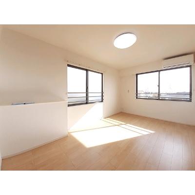 サン・フィオーレ　Ａ 301【管理NO：1-024894701-03010】 ★家具家電は申し込み後に搬入します★ ★2026年12月中旬入居可能★の物件写真2