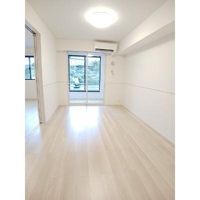 ルーツショアⅠ 103【管理NO：1-027733801-01030】 ★家具家電は申し込み後に搬入します★の物件写真2