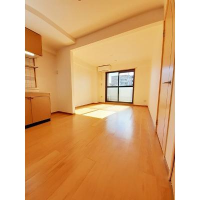 昭和エクセランマンション 202【管理NO：1-009418601-02020】 ★家具家電は申し込み後に搬入します★ ★2026年09月下旬入居可能★の物件写真2