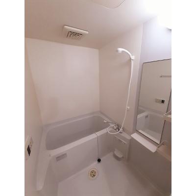 ブリリアンス 103【管理NO：1-012556001-01030】 ★家具家電は申し込み後に搬入します★ ★2026年09月下旬入居可能★の物件写真4