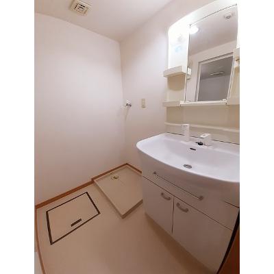 ブリリアンス 103【管理NO：1-012556001-01030】 ★家具家電は申し込み後に搬入します★ ★2026年09月下旬入居可能★の物件写真6