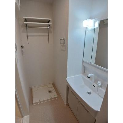 アンバーベル・Ⅱ 201【管理NO：1-028106402-02010】 ★家具家電は申し込み後に搬入します★の物件写真6