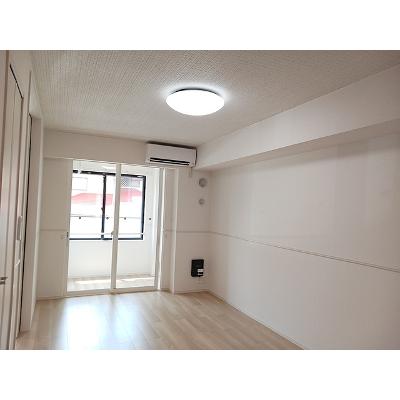 エリオス 103【管理NO：1-028224801-01030】 ★家具家電は申し込み後に搬入します★の物件写真2