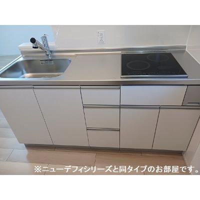 トレジャー 201【管理NO：1-028854002-02010】 ★家具家電は申し込み後に搬入します★ ★2027年02月上旬入居可能★の物件写真3