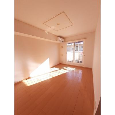 コンフォルト 202【管理NO：1-016086301-02020】 ★家具家電は申し込み後に搬入します★ ★2026年09月上旬入居可能★の物件写真2