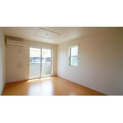 ブリランテ　オリオンⅢ 103【管理NO：1-017957603-01030】 ★家具家電は申し込み後に搬入します★ ★2026年09月上旬入居可能★の物件写真2