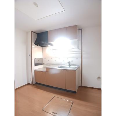 カルティエ 103【管理NO：1-011385501-01030】 ★家具家電は申し込み後に搬入します★ ★2026年09月中旬入居可能★の物件写真3