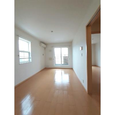アピュエース 205【管理NO：1-015213701-02050】 ★家具家電は申し込み後に搬入します★ ★2026年09月下旬入居可能★の物件写真2
