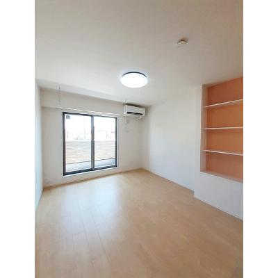 エテルノ・ピース 204【管理NO：1-024596402-02040】 ★家具家電は申し込み後に搬入します★ ★2026年09月下旬入居可能★の物件写真2