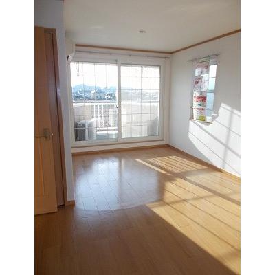 コルソプレッソ　Ａ 203【管理NO：1-012122101-02030】 ★家具家電は申し込み後に搬入します★ ★2026年09月中旬入居可能★の物件写真2