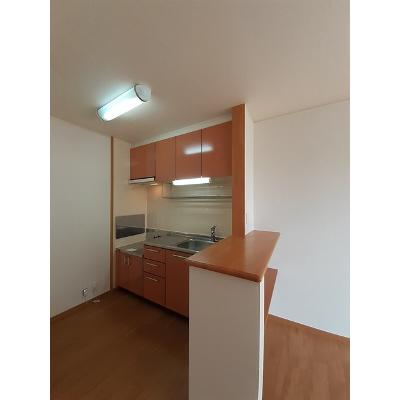 貴宝苑Ⅲ 201【管理NO：1-013426201-02010】 ★家具家電は申し込み後に搬入します★ ★2026年09月中旬入居可能★の物件写真3