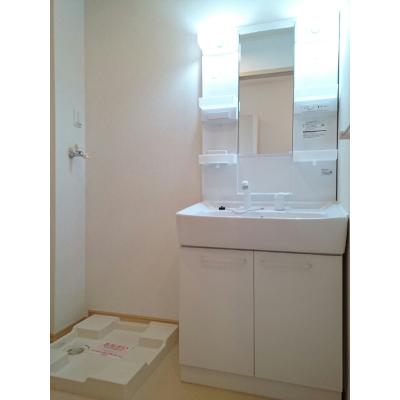 サンプリムローズⅠ 101【管理NO：1-016070501-01010】 ★家具家電は申し込み後に搬入します★ ★2026年11月上旬入居可能★の物件写真6