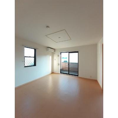 クレディヒル 101【管理NO：1-016524301-01010】 ★家具家電は申し込み後に搬入します★ ★2026年10月中旬入居可能★の物件写真2