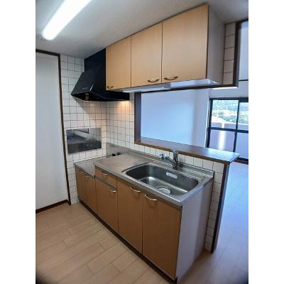 ラフィネタウン丸山東 305【管理NO：1-010894601-03040】 ★家具家電は申し込み後に搬入します★の物件写真3