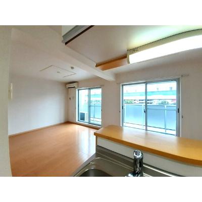 ル・キャステル 405【管理NO：1-016242501-04040】 ★家具家電は申し込み後に搬入します★ ★2026年09月下旬入居可能★の物件写真2