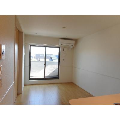 リバティークイーン 202【管理NO：1-024244401-02020】 ★家具家電は申し込み後に搬入します★ ★2026年08月下旬入居可能★の物件写真2