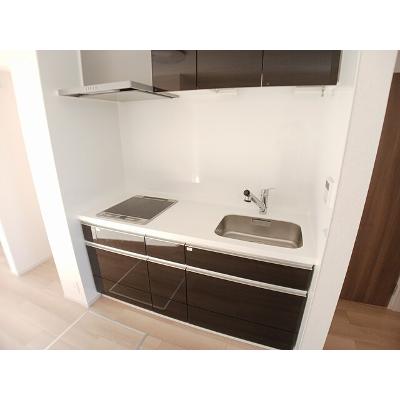 ロ－レルブロ－テ 102【管理NO：1-025978201-01020】 ★家具家電は申し込み後に搬入します★ ★2026年09月下旬入居可能★の物件写真3
